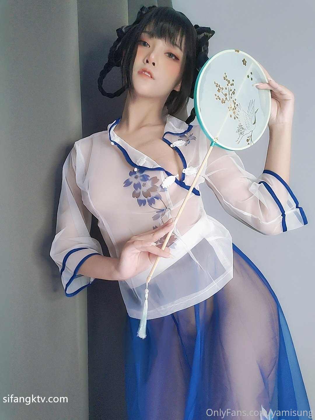 高颜值coser @Yamisung  Onlyfans 尺度私拍视图合集[346P/47V/1.36G]